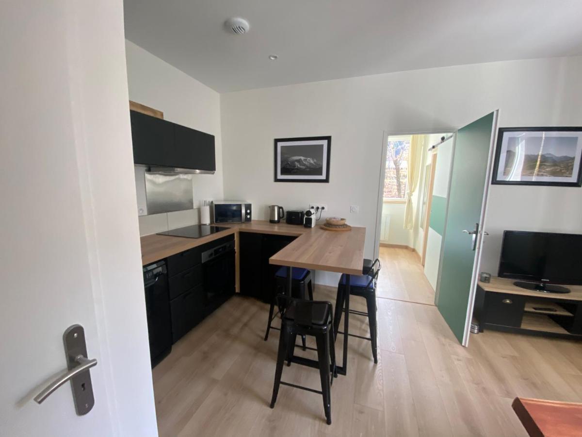 Le Cote Cour Apartment Барселонет Екстериор снимка